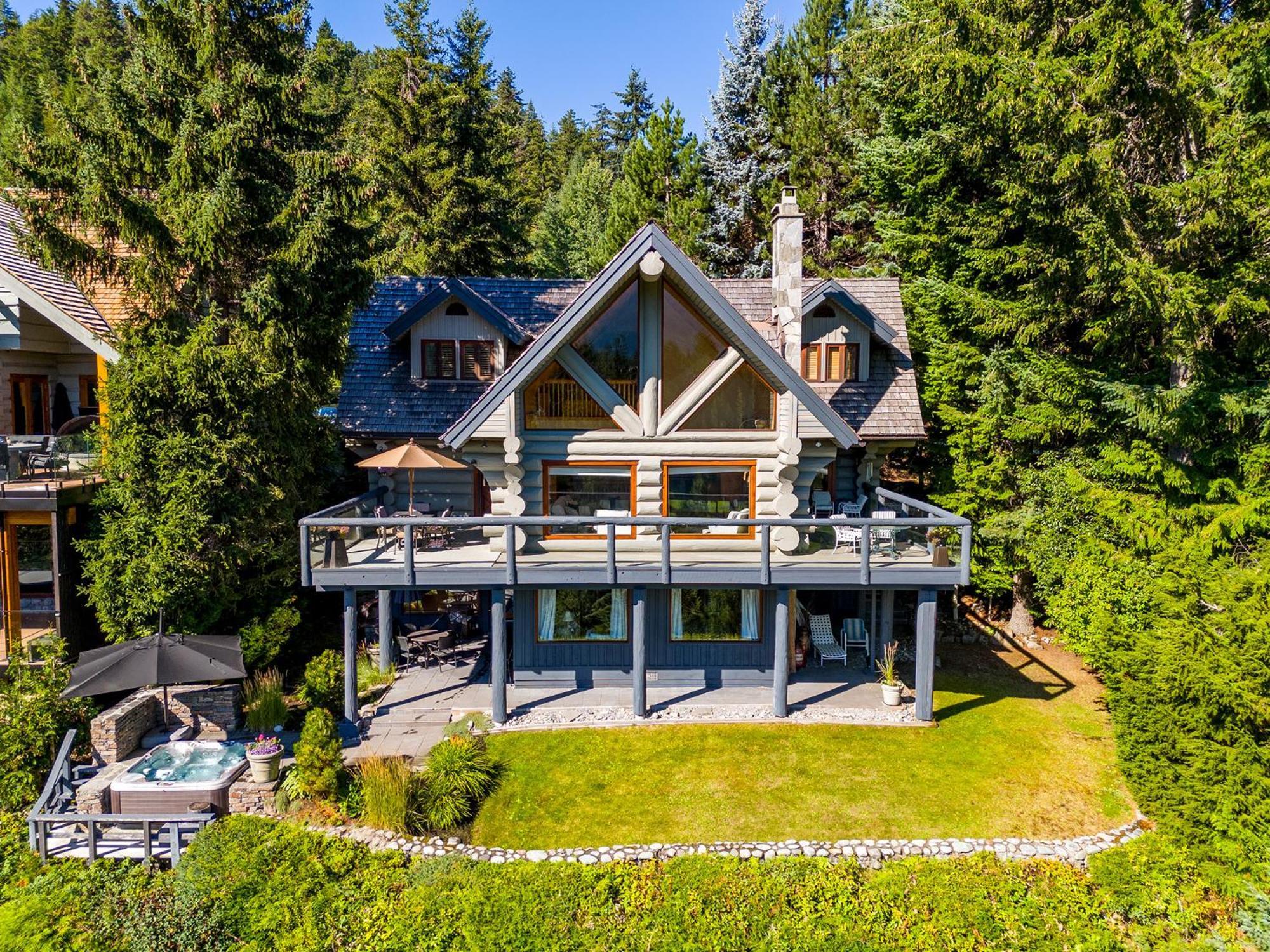 Beautiful 5 Bedroom Log Home With Spectacular Views Уистлер Экстерьер фото